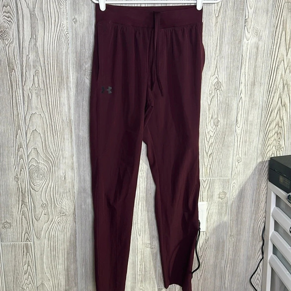 Under Armour Other - Men Under Armour Joggers size Small